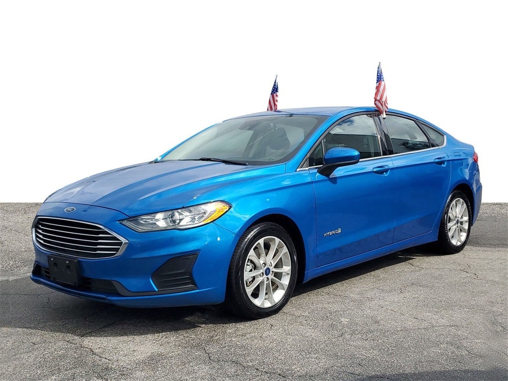 Used 2019 Ford Fusion Hybrid SE with VIN 3FA6P0LU1KR200236 for sale in Hialeah, FL