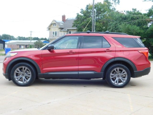 Used 2021 Ford Explorer XLT with VIN 1FMSK8DH8MGC39029 for sale in Kewanee, IL