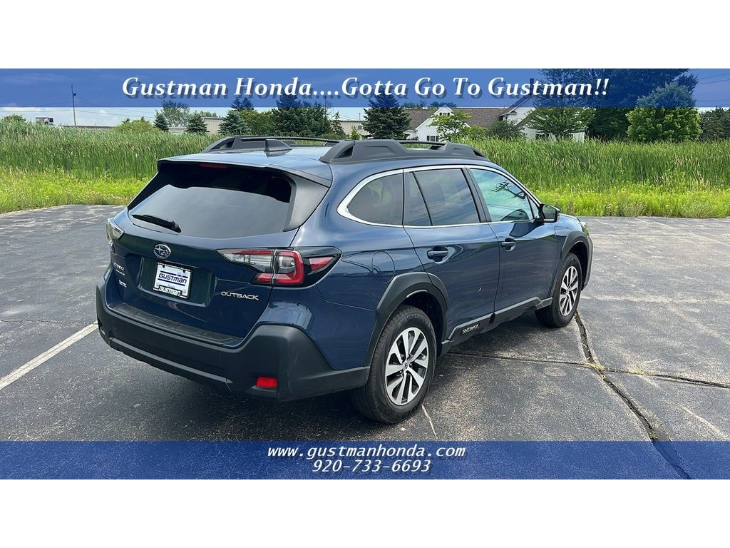 Used 2025 Subaru Outback Premium SUV