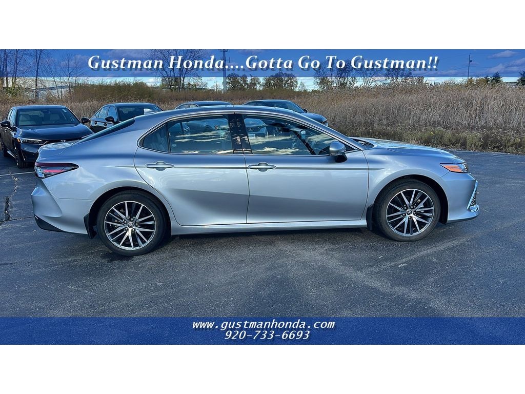 Used 2024 Toyota Camry Hybrid XLE Sedan