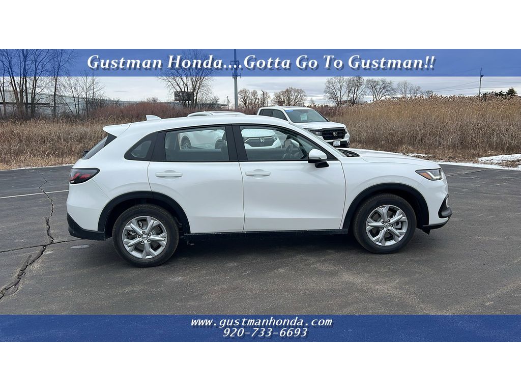 2025 Honda HR-V LX photo 2