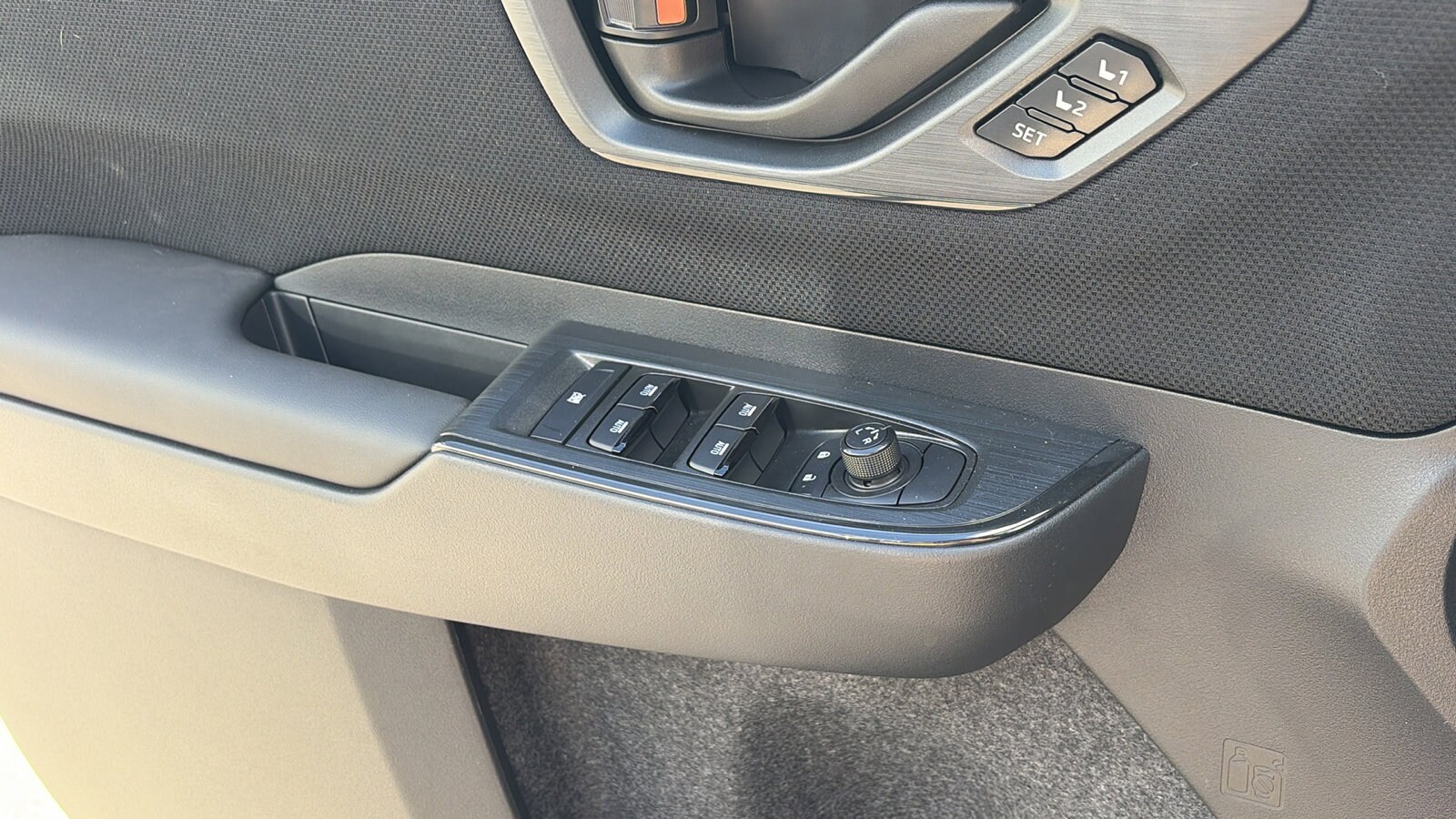 2026 Subaru Outback Limited - Photo 26