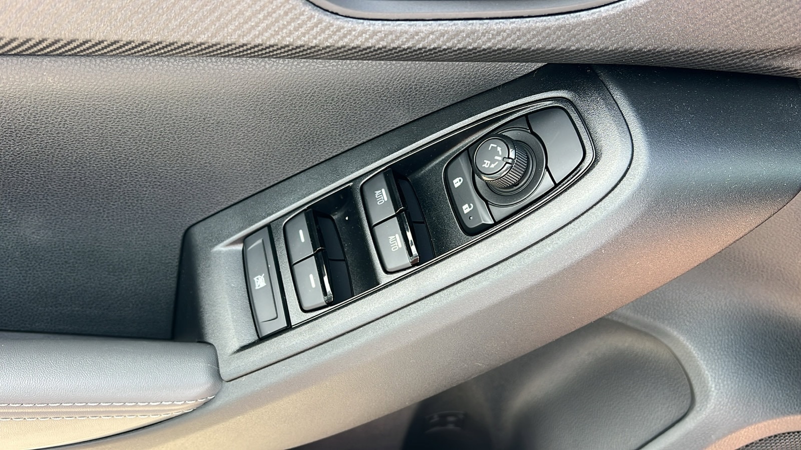 2026 Subaru Crosstrek Premium - Photo 23