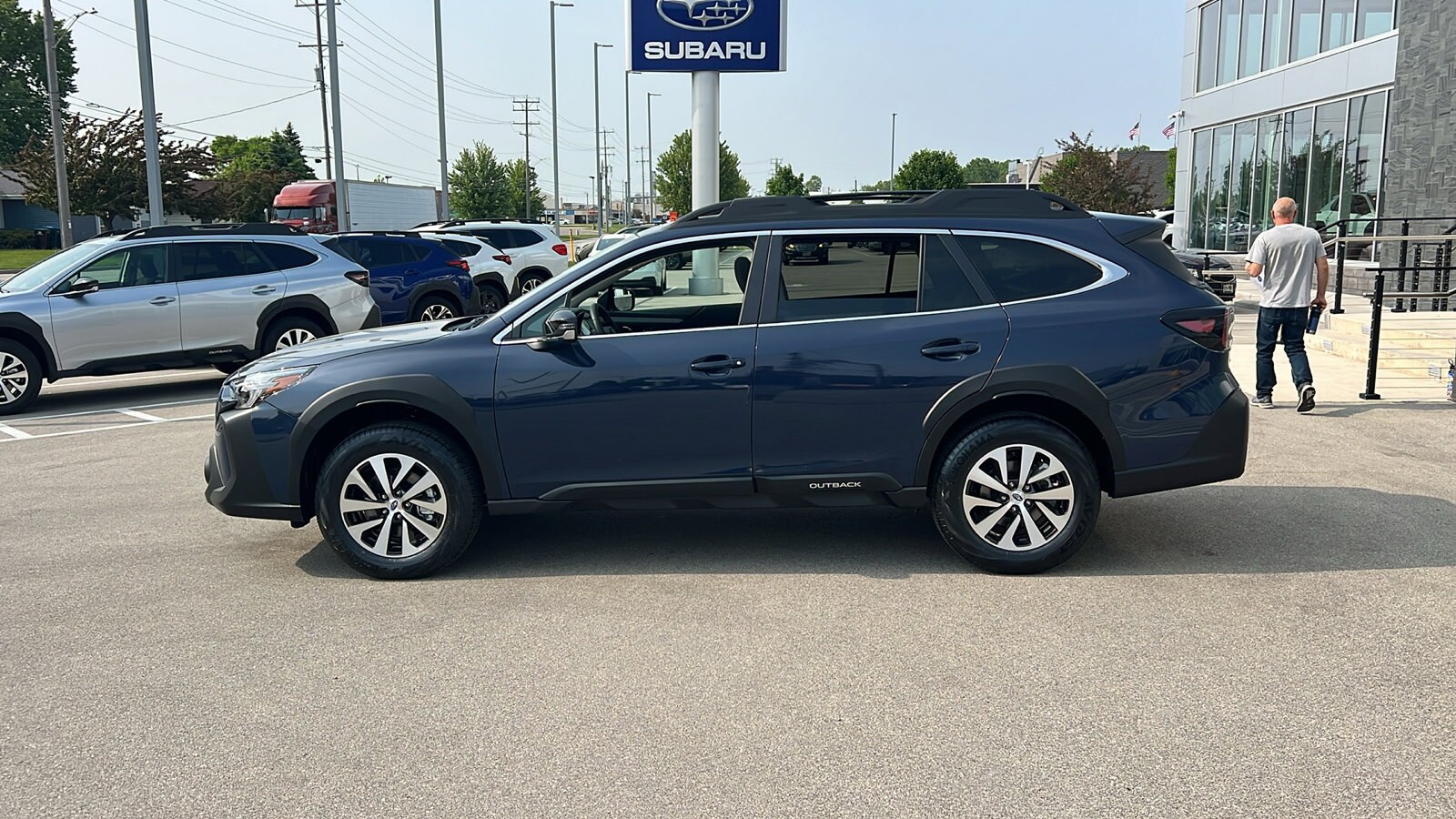 2025 Subaru Outback Premium photo 2