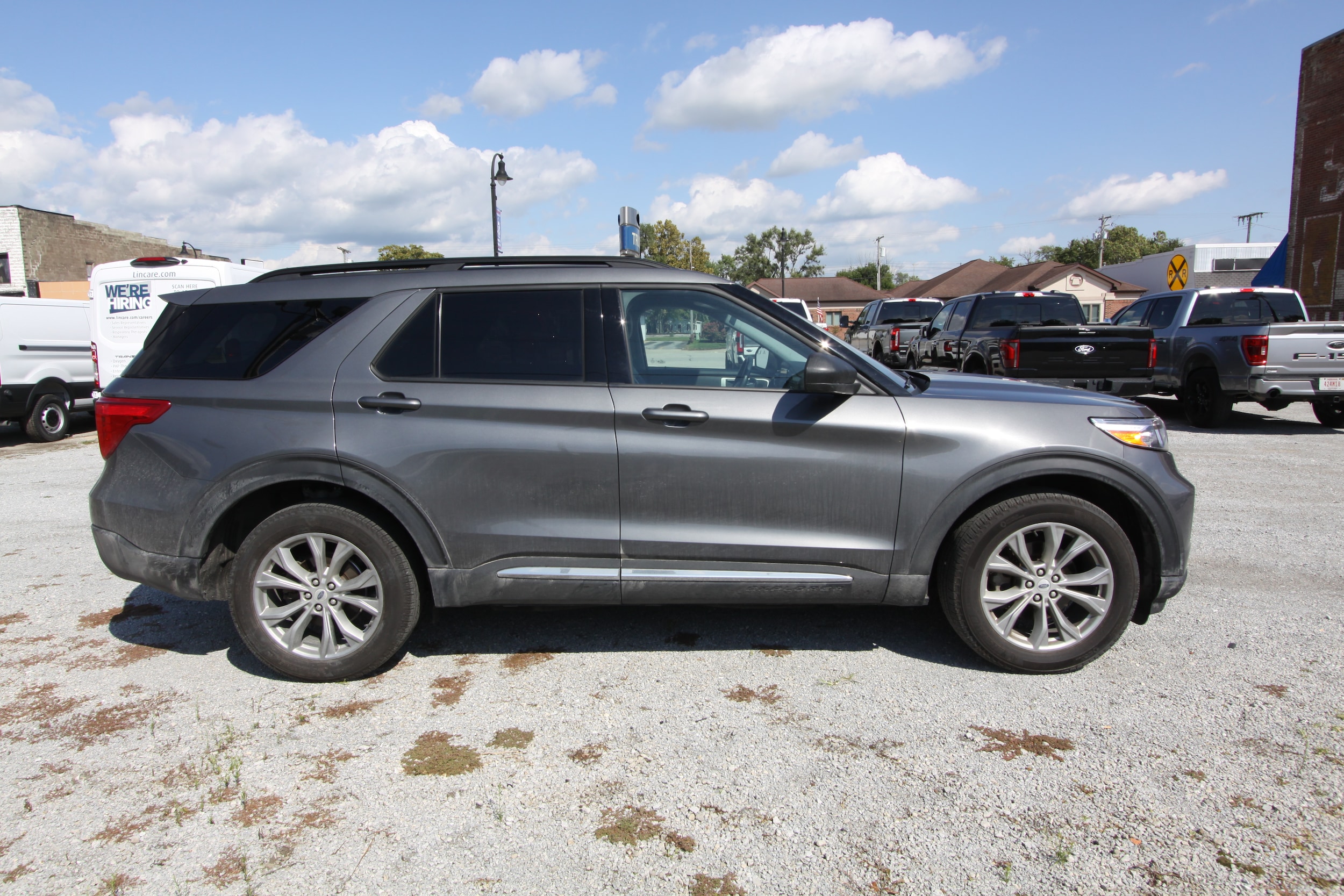 2023 Ford Explorer XLT's photo