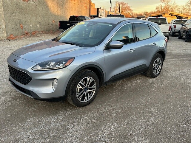 2022 Ford Escape SEL photo 3