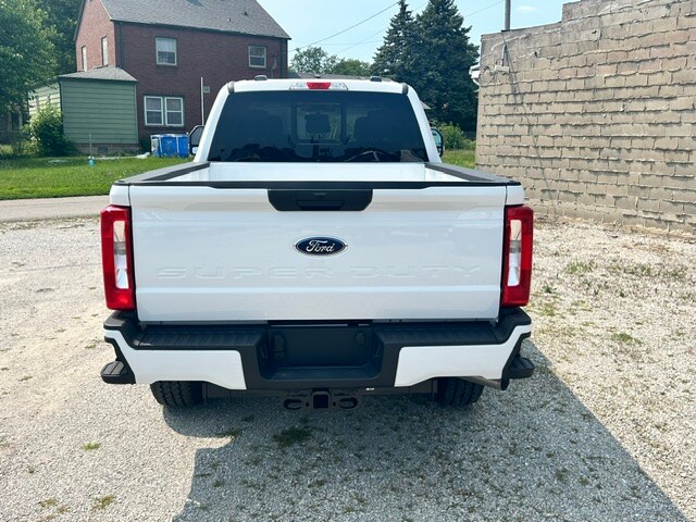 2026 Ford F-350 Super Duty XL - Photo 8