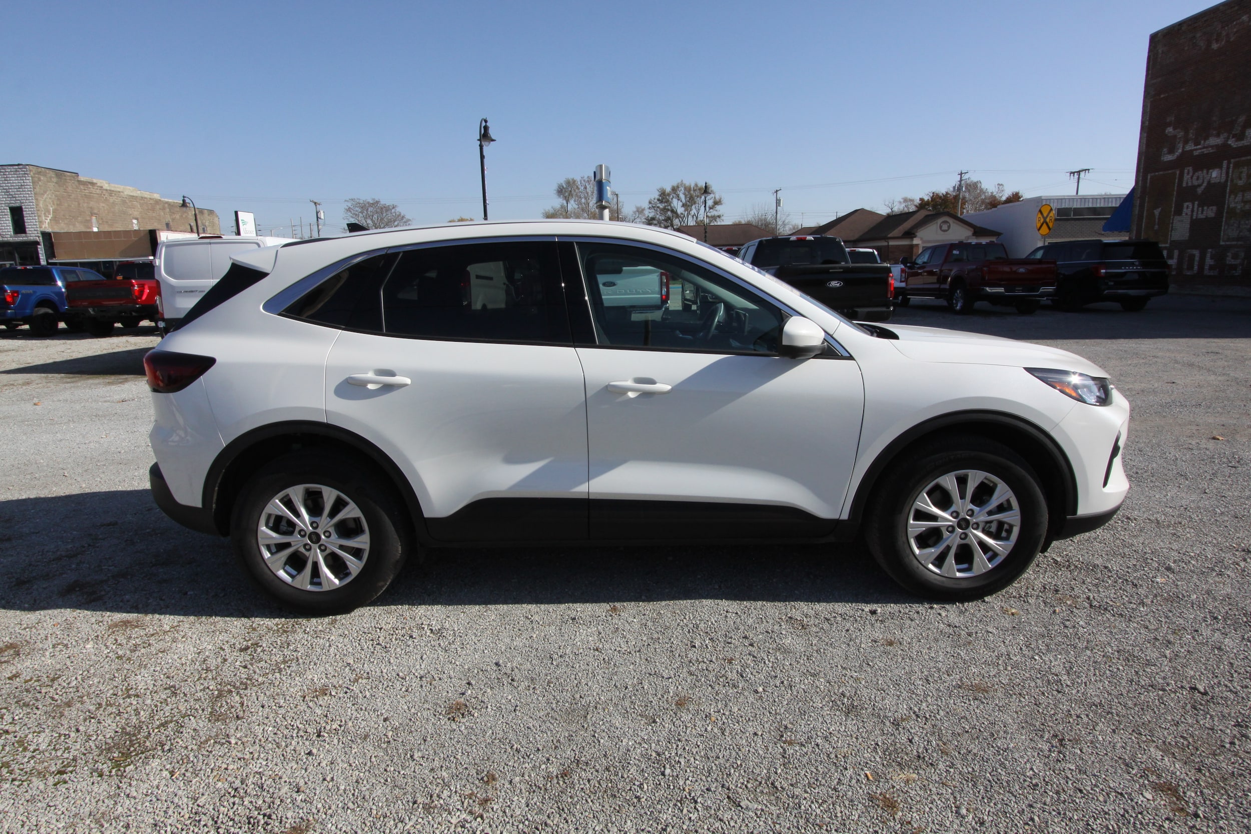 2023 Ford Escape Active's photo