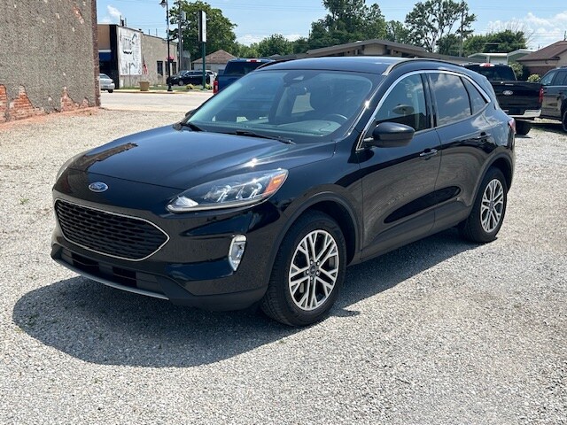 2022 Ford Escape SEL photo 3