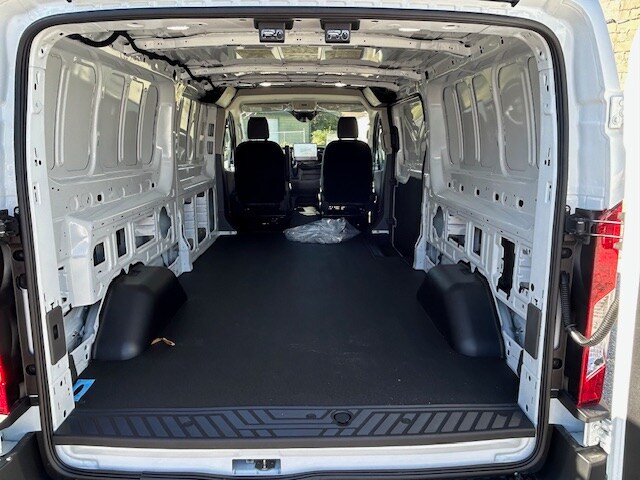 2025 Ford Transit Van Base - Photo 11