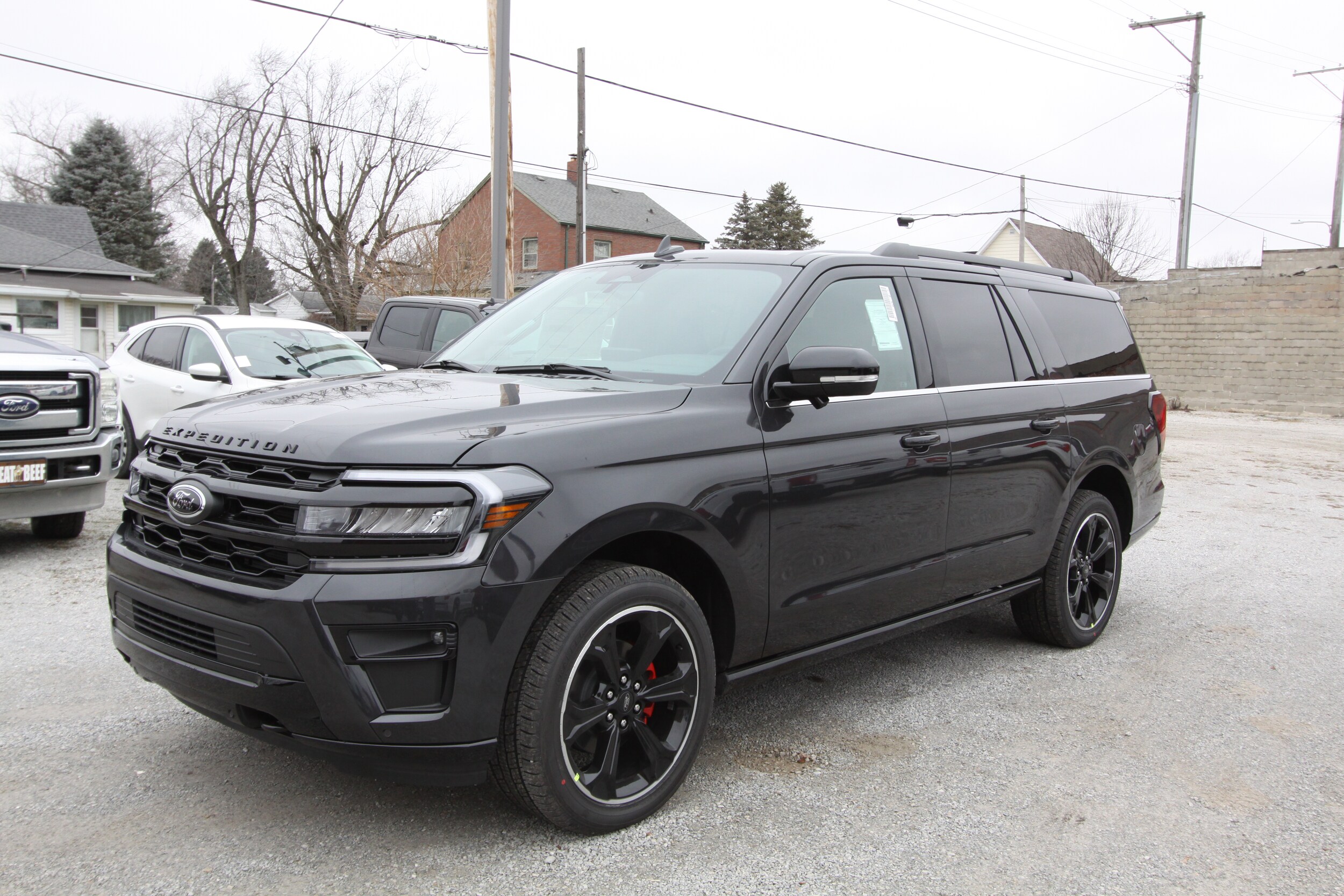 2024 Ford Expedition Limited MAX photo 2