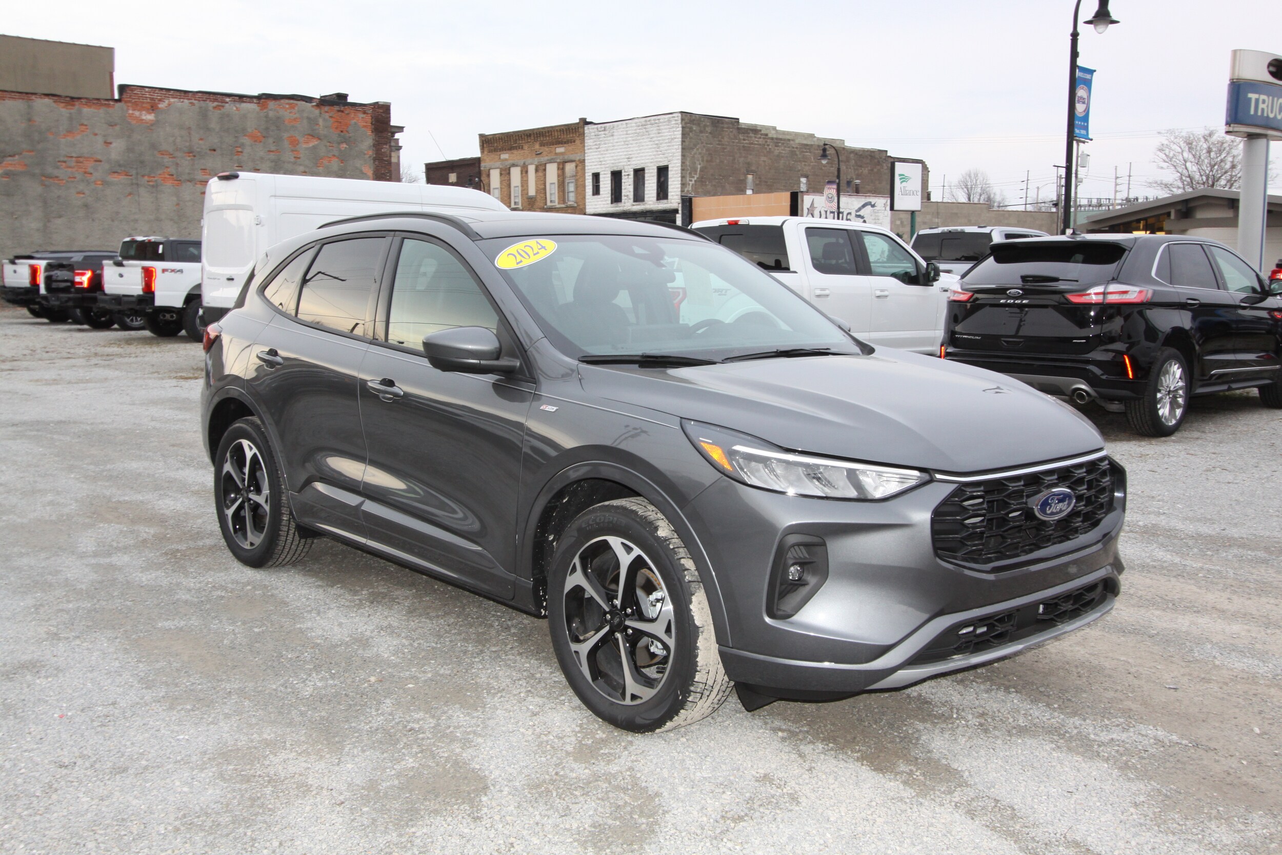 2024 Ford Escape ST-Line Select photo 4