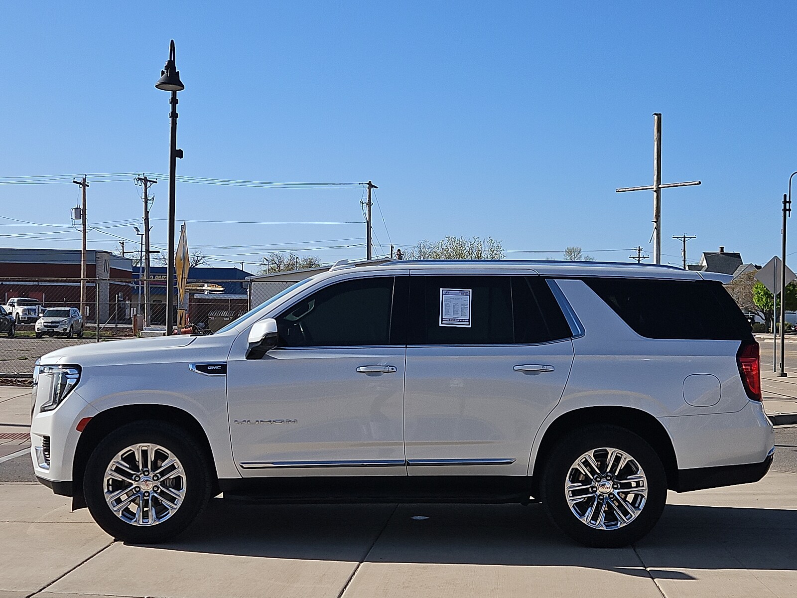 2022 Gmc Yukon SLT photo 2