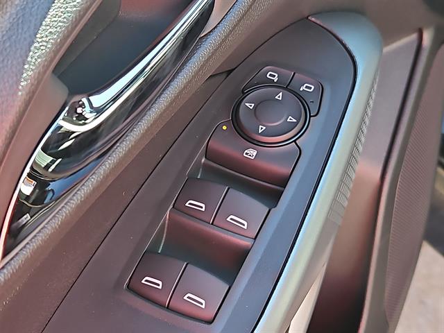 2026 Chevrolet Trax RS - Photo 13