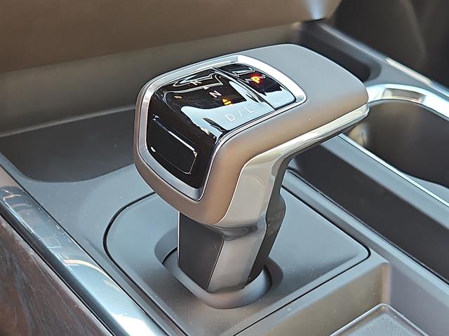 2026 GMC Sierra 1500 SLT - Photo 19