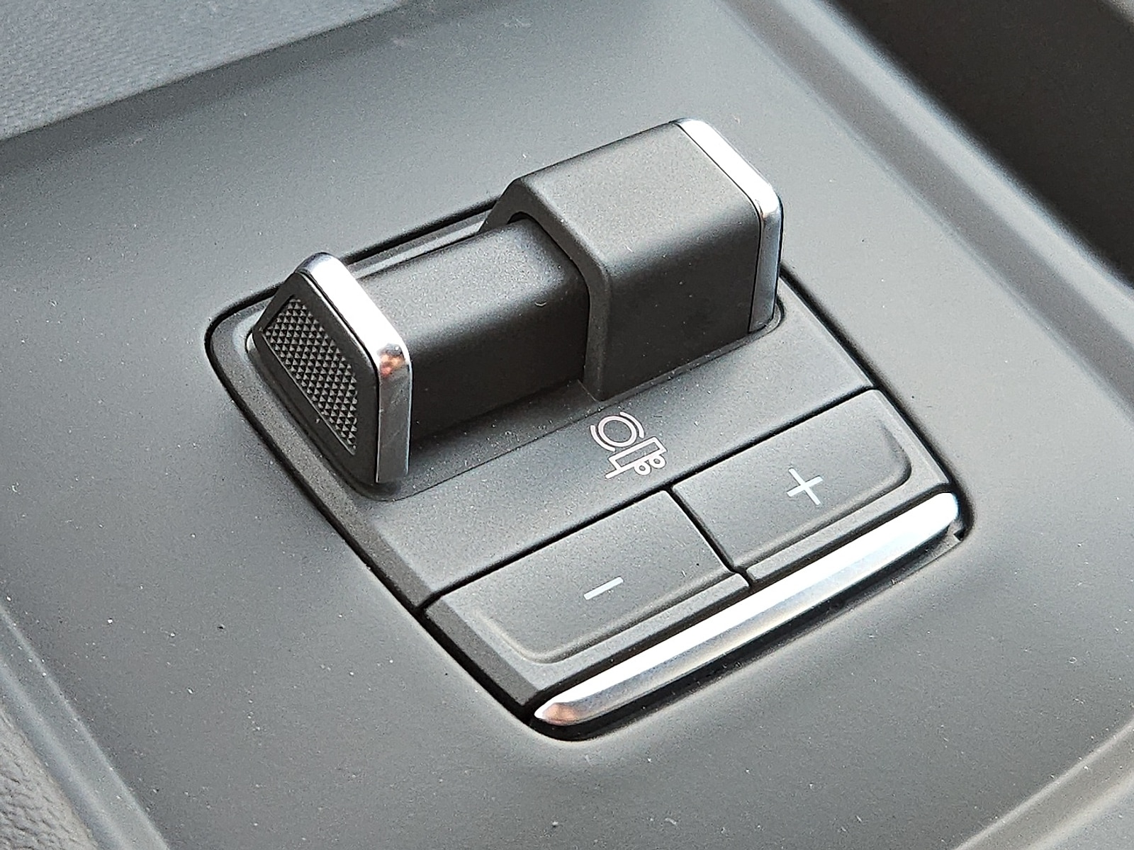 2026 GMC Sierra 3500HD Denali - Photo 20