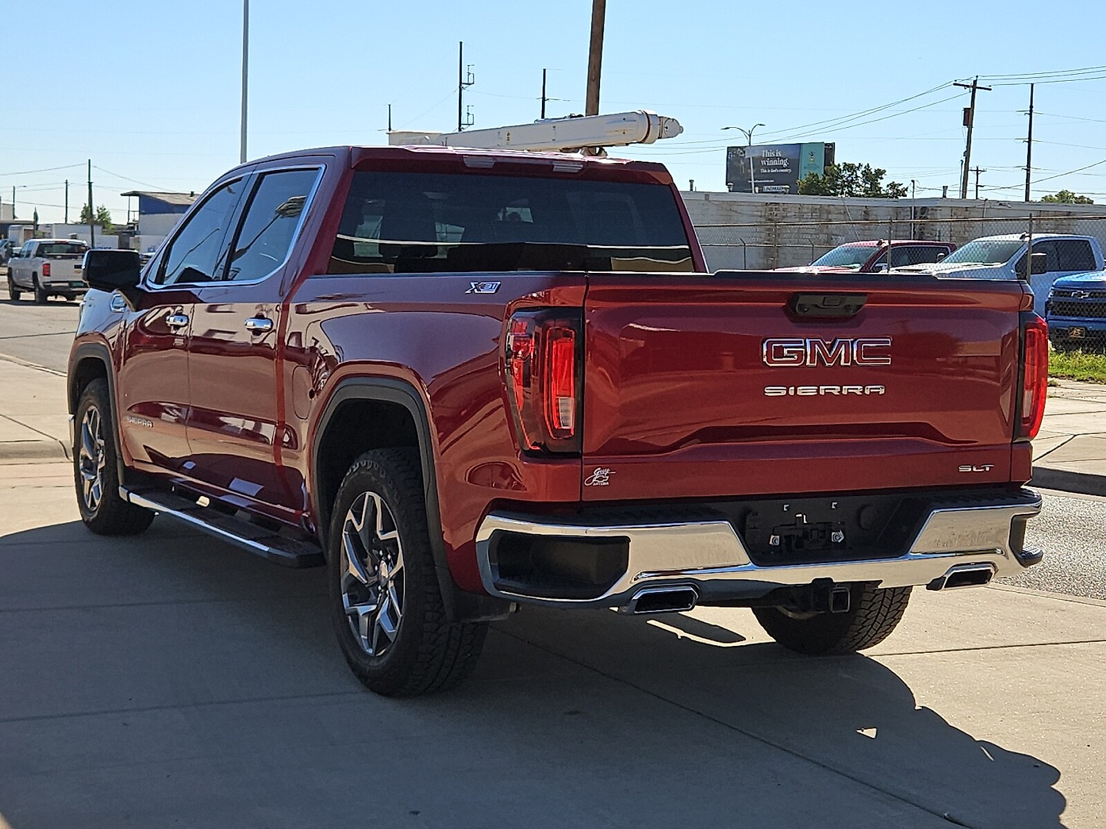 2023 Gmc Sierra 1500 SLT photo 3