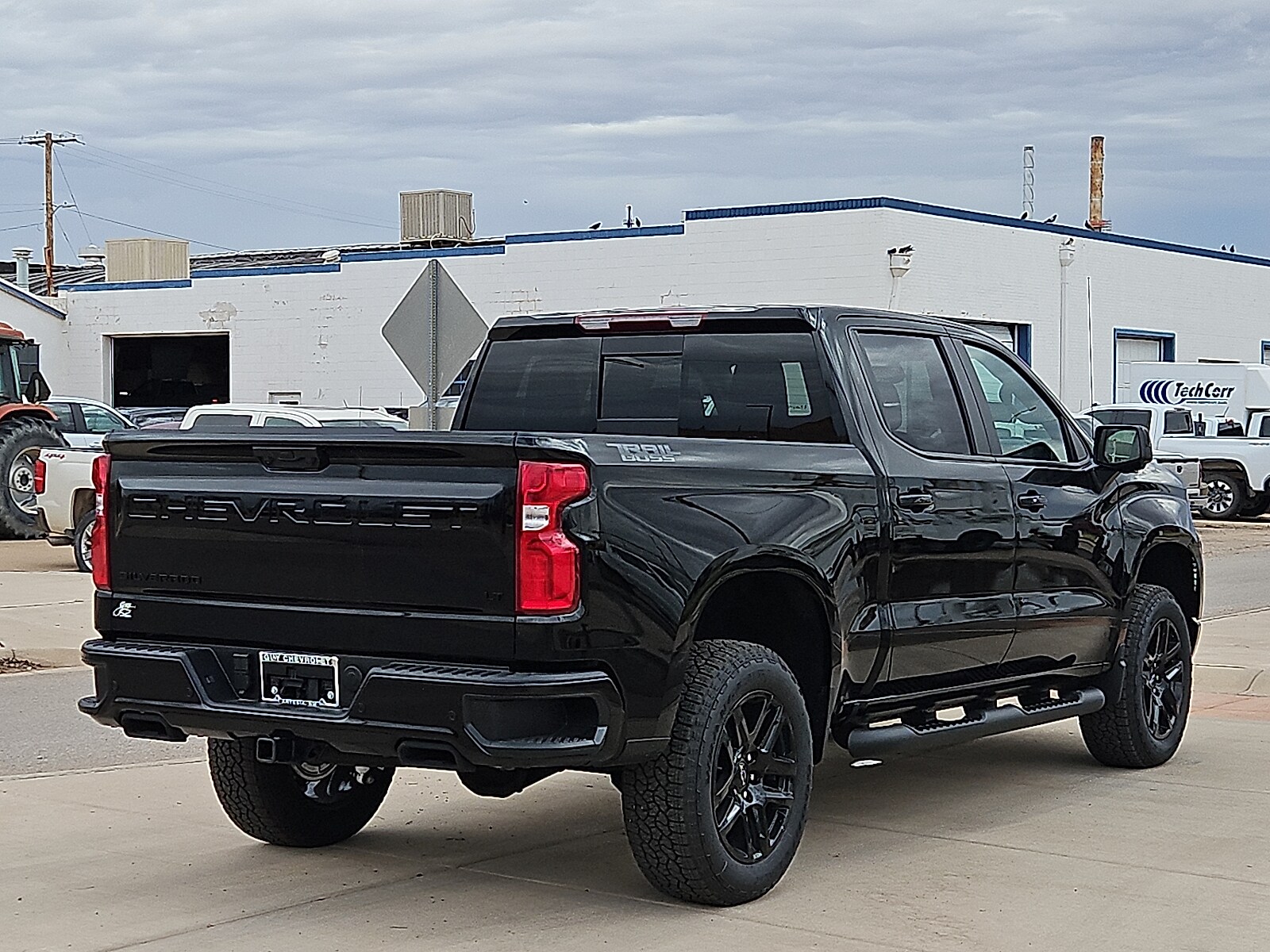 2025 Chevrolet Silverado 1500 LT Trail Boss photo 4