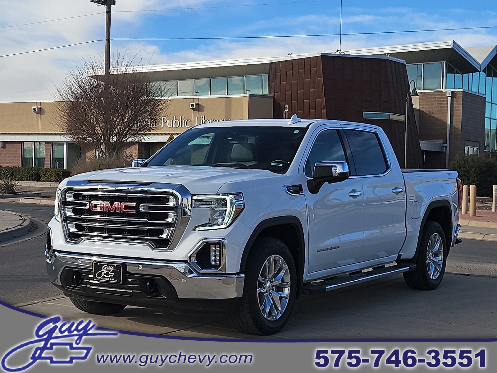 2022 GMC Sierra SLT's photo