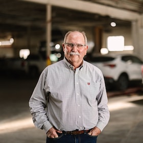 Staff member Eddie Guy  from ID_b5e91c