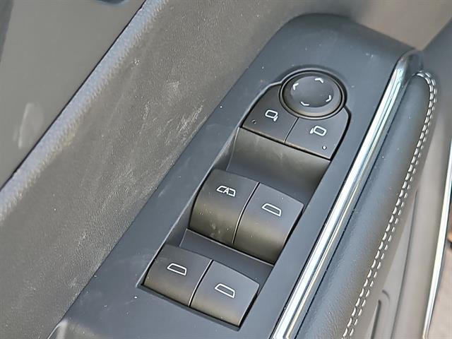 2026 GMC Acadia Elevation - Photo 12