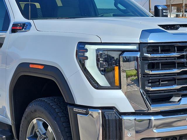 2026 GMC Sierra 2500HD SLT - Photo 8