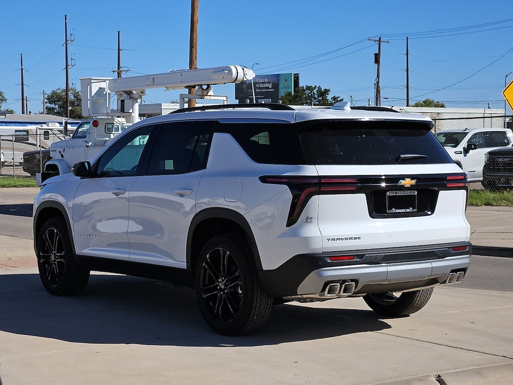 New 2026 Chevrolet Traverse LT SUV