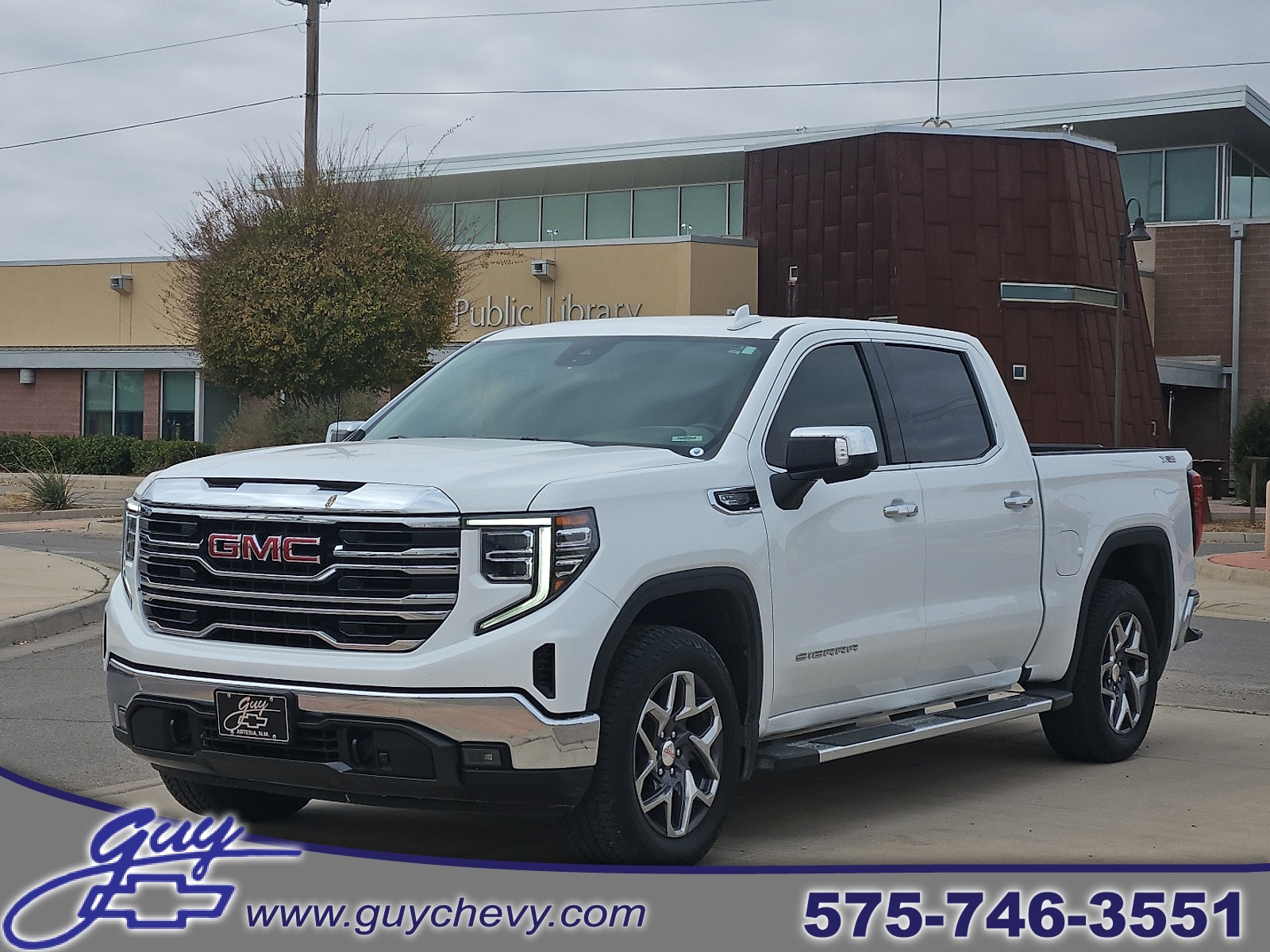 2022 GMC Sierra 1500 SLT's photo