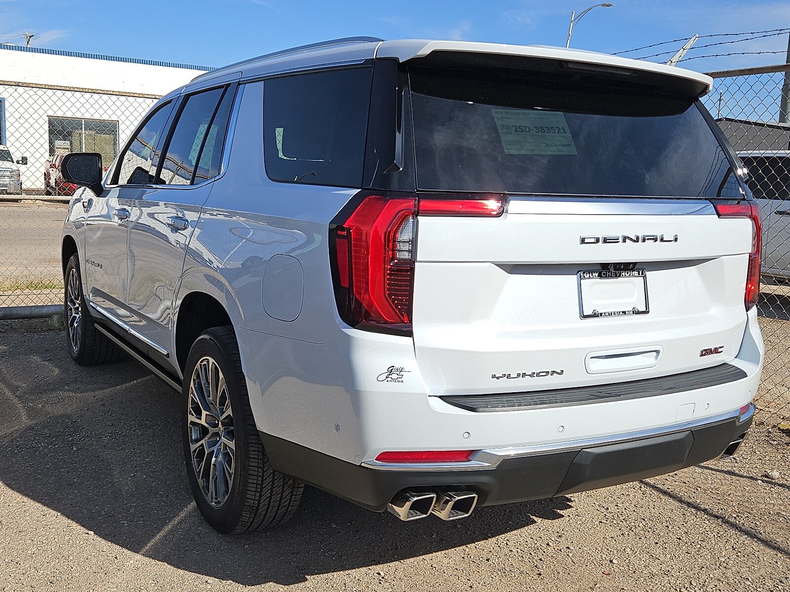 2026 Gmc Yukon Denali photo 2