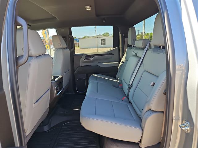 2026 GMC Sierra 1500 SLT - Photo 11