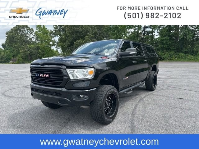 2019 RAM 1500 Big Horn/Lone Star 4x4 Crew Cab 5'7's photo