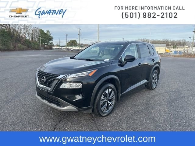 2023 Nissan Rogue SV's photo