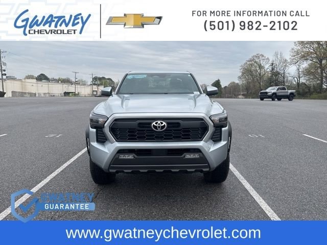 Used 2024 Toyota Tacoma SR5 with VIN 3TYLB5JN8RT017366 for sale in Little Rock