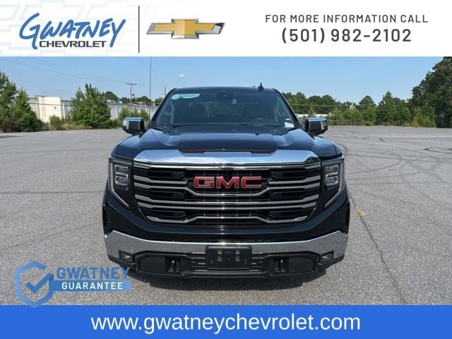 Used 2024 GMC Sierra 1500 SLT with VIN 1GTUUDED8RZ141884 for sale in Little Rock
