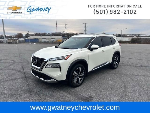 2023 Nissan Rogue Platinum's photo