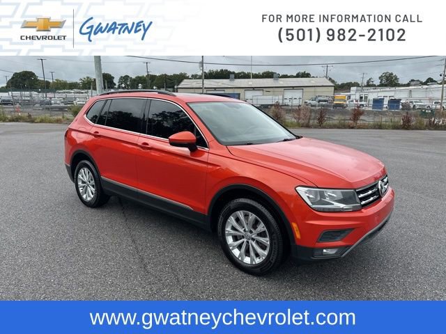 2018 Volkswagen Tiguan SEL photo 3
