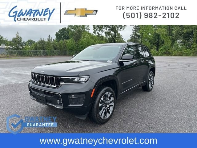 2023 Jeep Grand Cherokee Overland 4x4's photo