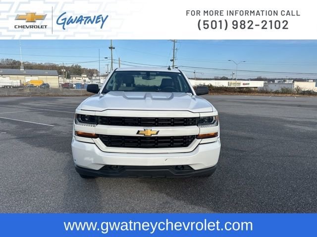 Used 2018 Chevrolet Silverado 1500 Custom with VIN 1GCVKPEC8JZ273633 for sale in Little Rock