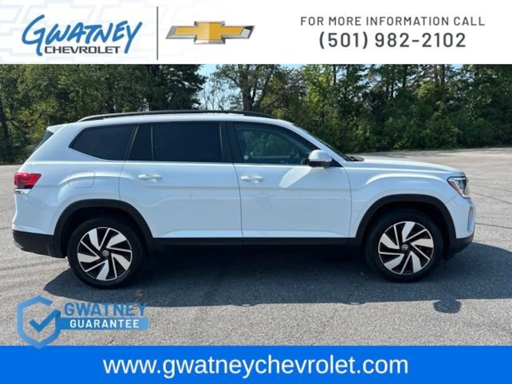 Used 2025 Volkswagen Atlas 2.0T SE w/Technology