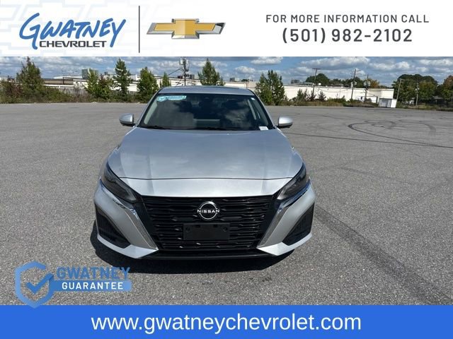 2023 Nissan Altima 2.5 SL photo 2