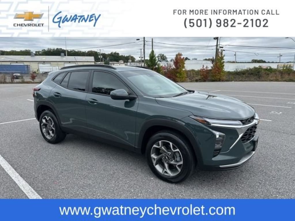 Used 2025 Chevrolet Trax LT SUV