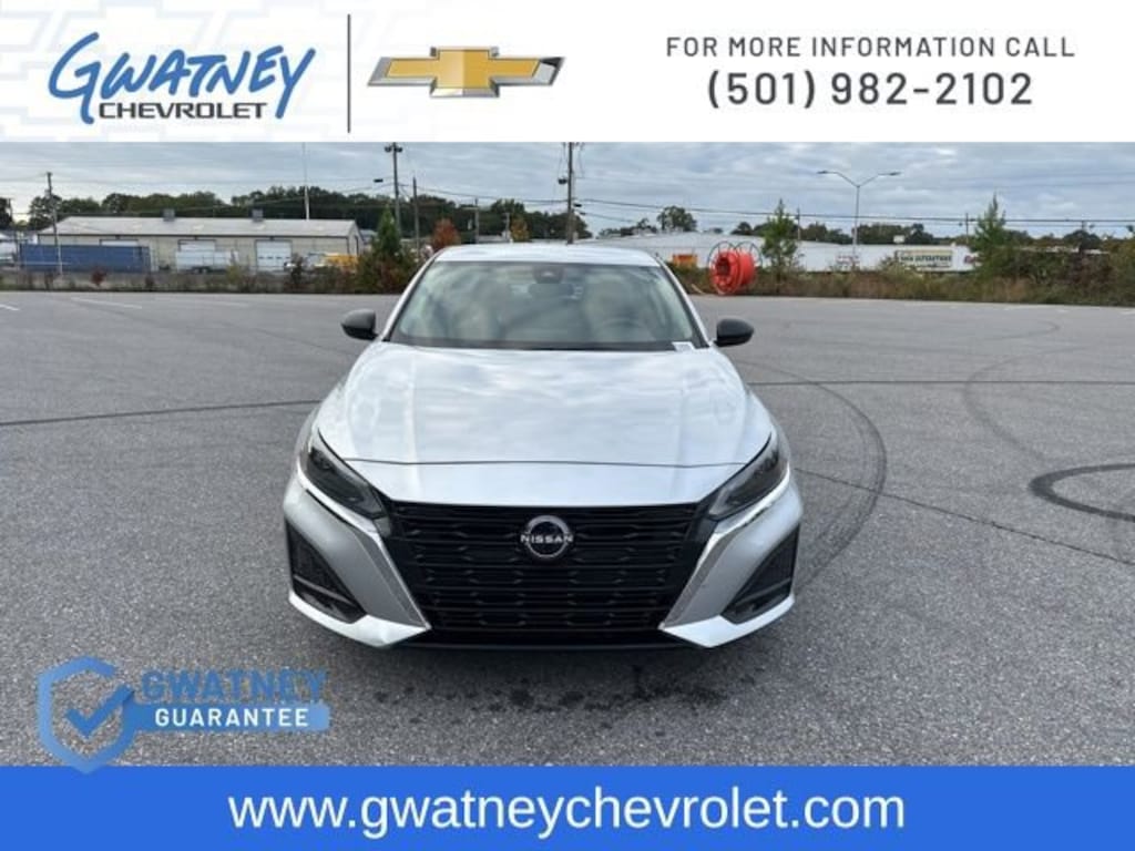 Used 2024 Nissan Altima 2.5 SV