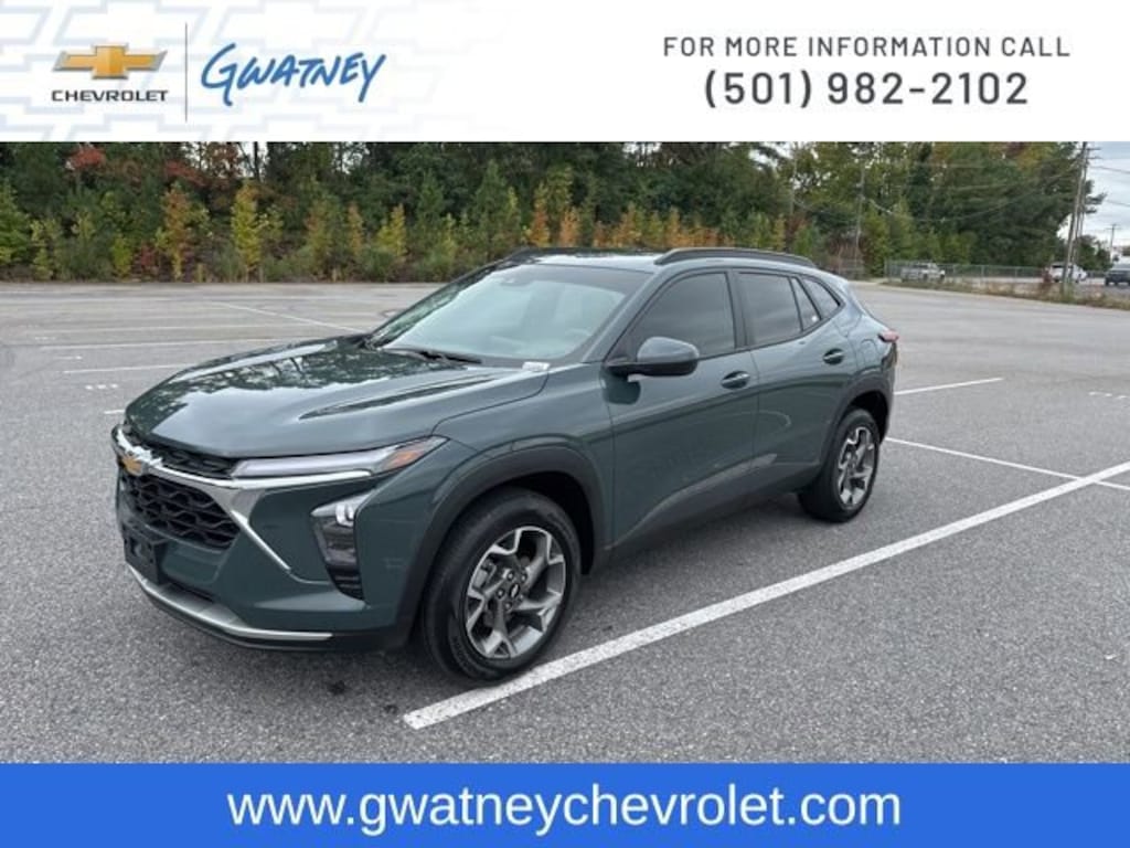 Used 2025 Chevrolet Trax LT SUV