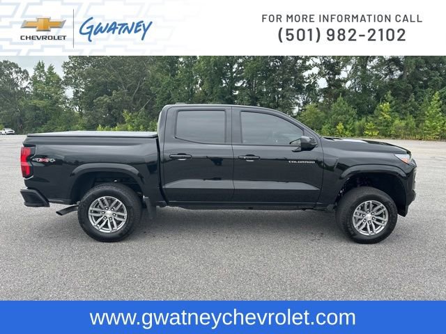 2025 Chevrolet Colorado Work Truck LT photo 3