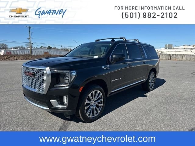 2023 GMC Yukon Denali AWD's photo