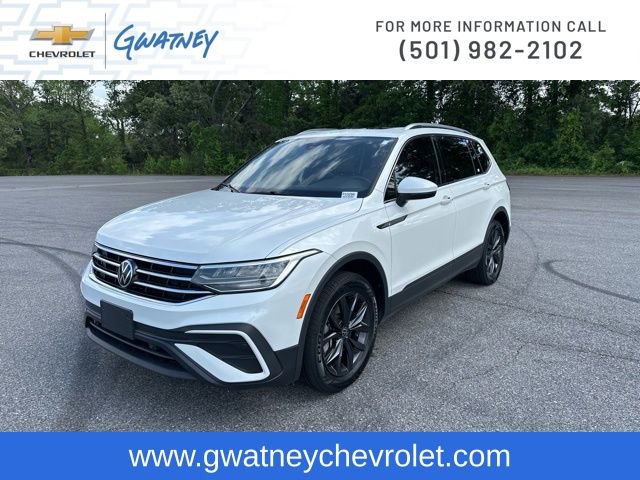 2023 Volkswagen Tiguan 2.0T SE's photo