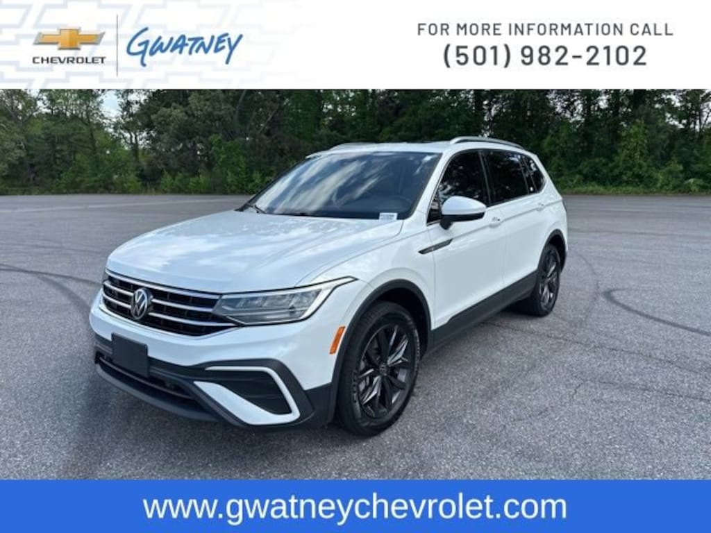 Used 2023 Volkswagen Tiguan SE