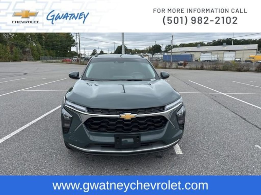 Used 2025 Chevrolet Trax LT SUV
