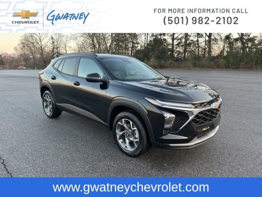 Used 2025 Chevrolet Trax LT SUV