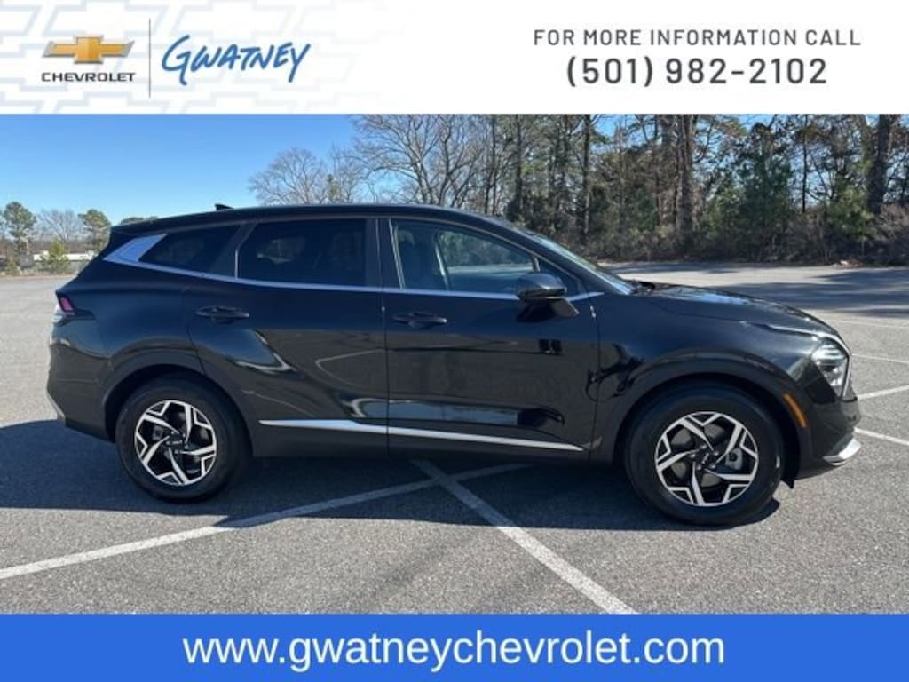 Used 2025 Kia Sportage LX